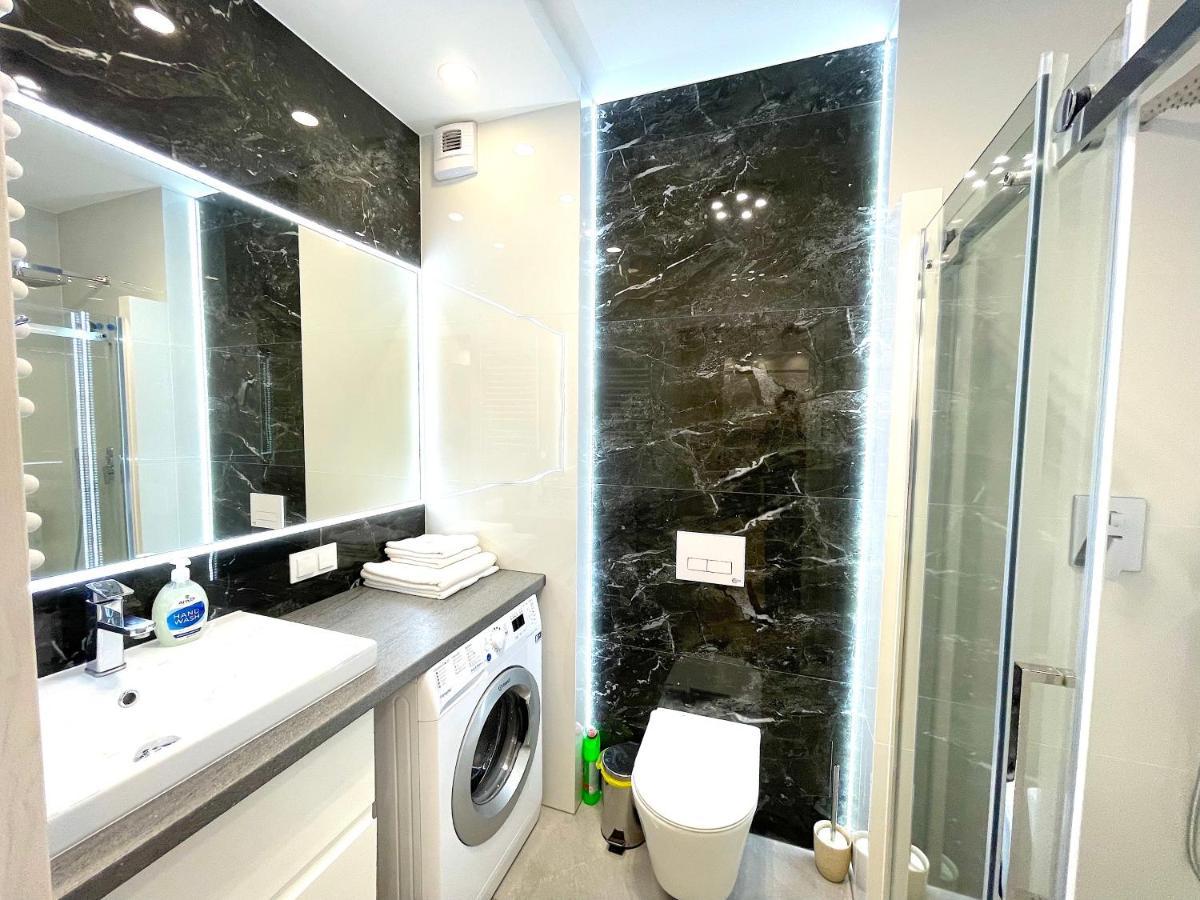 Apartament Superior Blue Przy Plazy- Free Pool, Saunas, Jacuzzi, Fitness, Salzgrotte Kołobrzeg Eksteriør billede