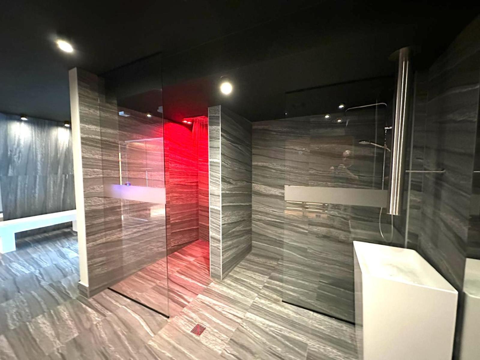 Apartament Superior Blue Przy Plazy- Free Pool, Saunas, Jacuzzi, Fitness, Salzgrotte Kołobrzeg Eksteriør billede